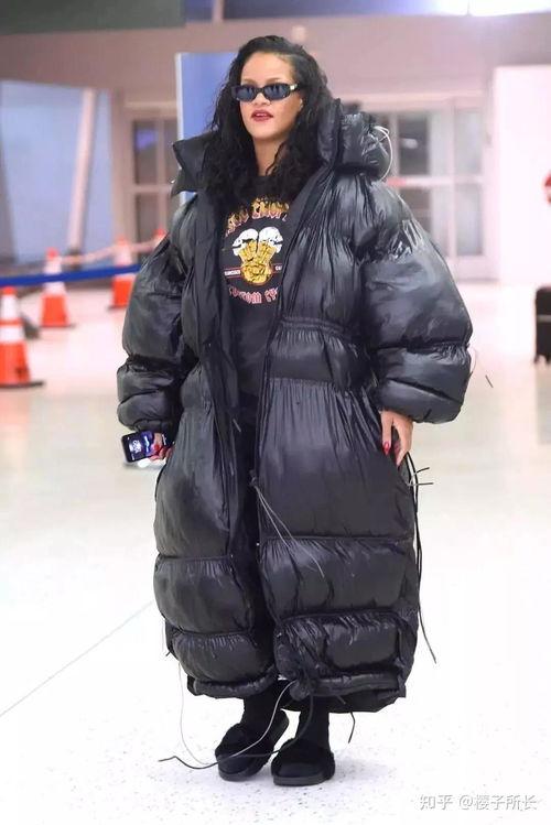 国产羽绒服试穿视频教程,跟随视频教程轻松挑选保暖神器