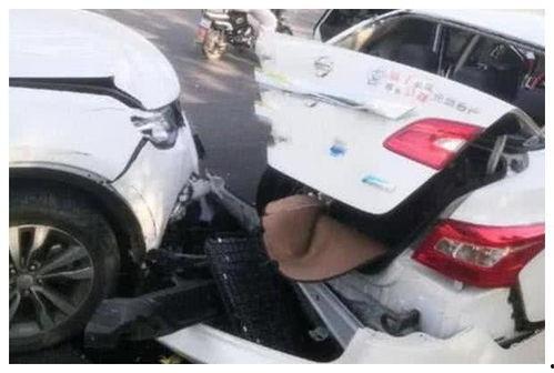 合资与国产车撞车视频,惊心动魄的碰撞瞬间，揭秘车辆安全性能差异
